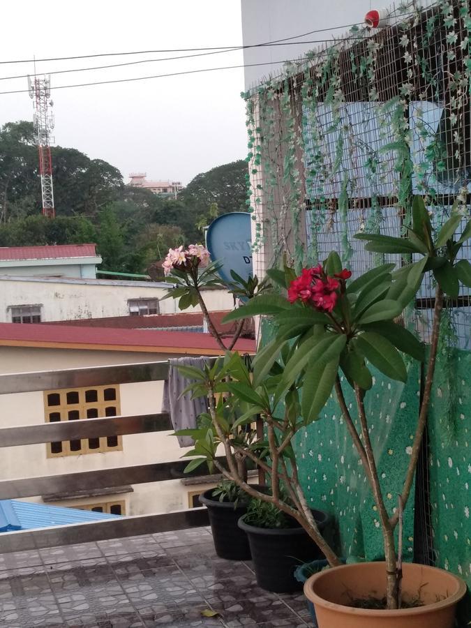 Galaxy Motel Hpa-An Dış mekan fotoğraf