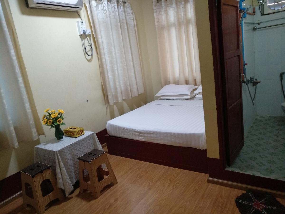 Galaxy Motel Hpa-An Dış mekan fotoğraf